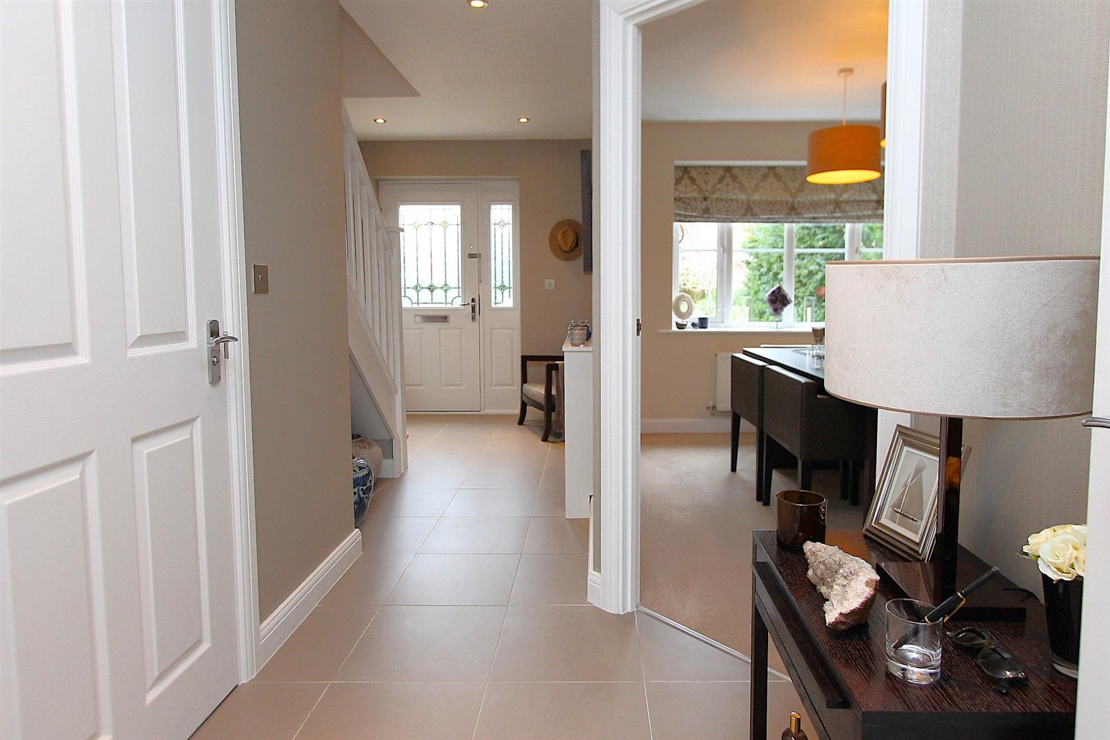 4 bed property in Shrubbery Gardens, Kidderminster